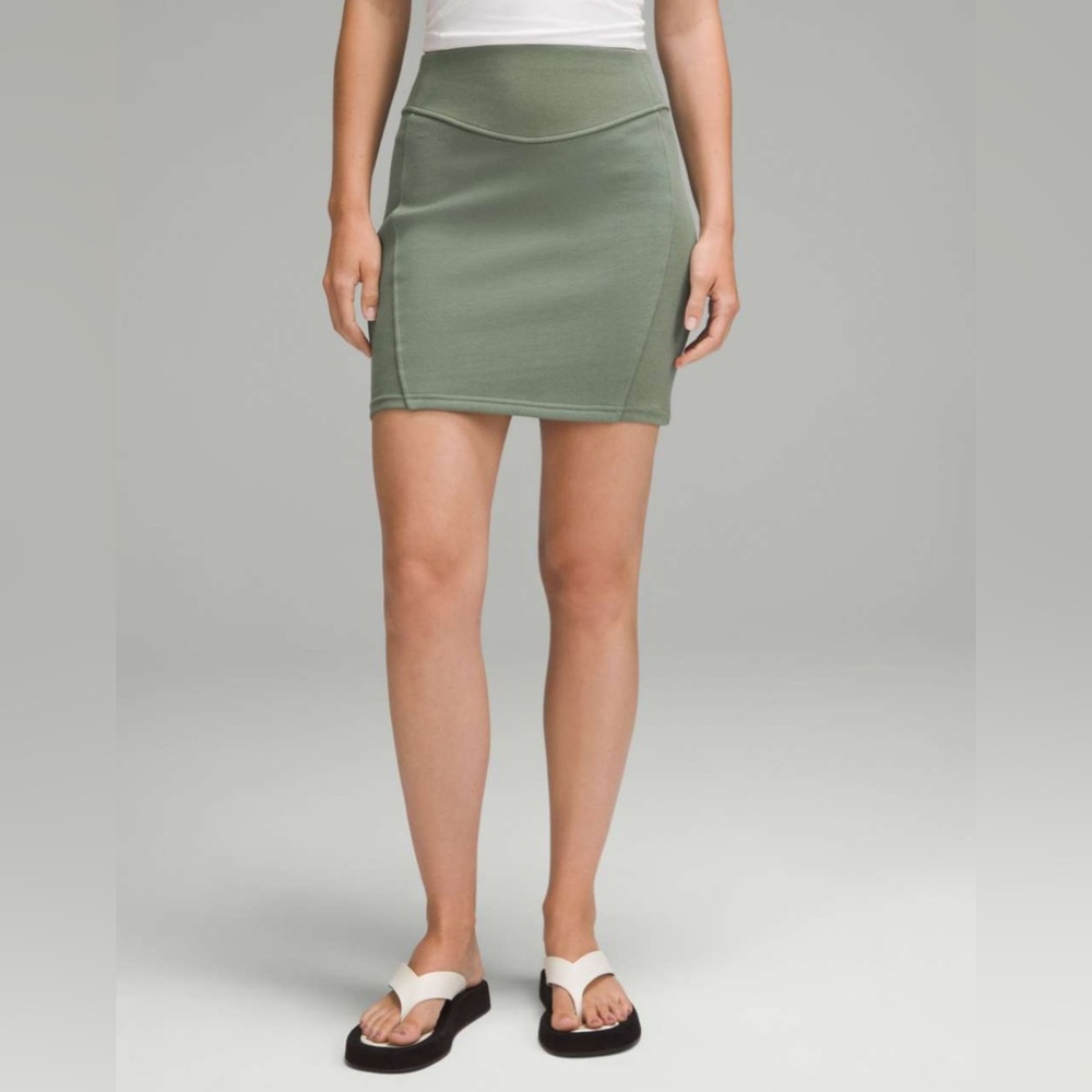 Lululemon Scuba High-Rise Mini Skirt - Grey Eucalyptus -  NWT